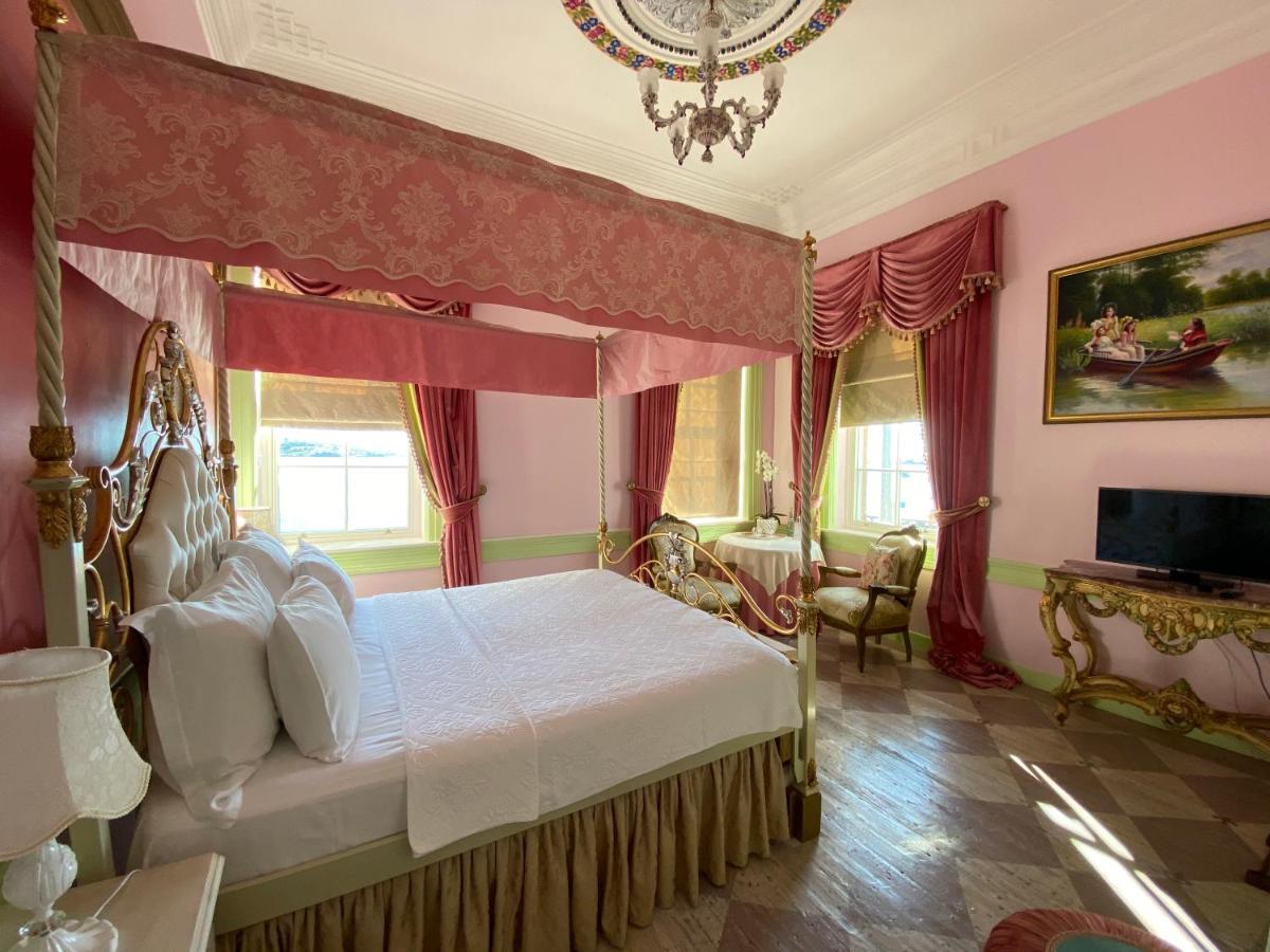 Lola 38 Hotel Foça Eksteriør billede