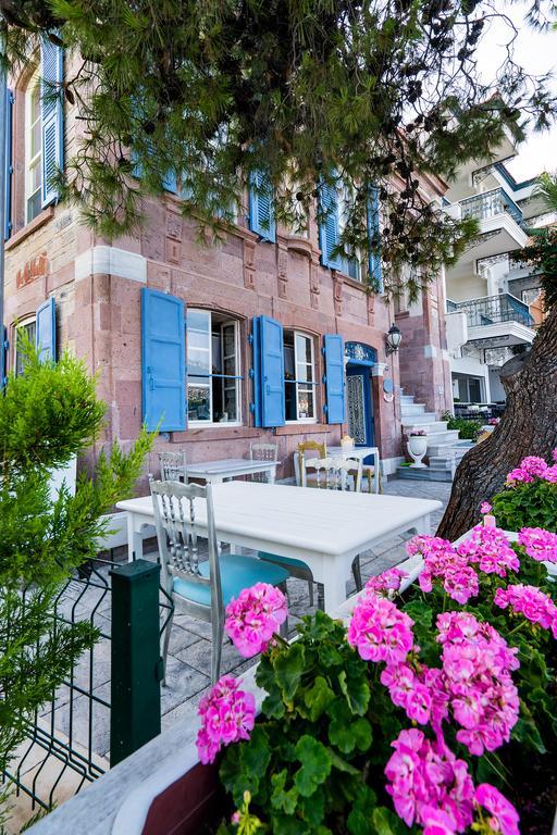 Lola 38 Hotel Foça Eksteriør billede